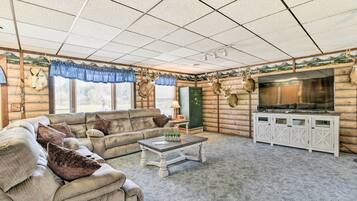 House (2 Bedrooms) | Front of property