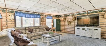 Cozy Cass City Retreat w/ Spacious Deck!