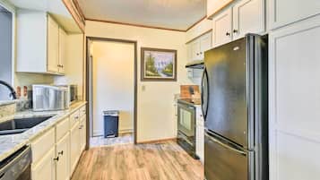 House (2 Bedrooms) | Bahagian dalam