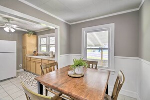 Cottage (2 Bedrooms) | Interior