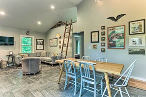 Interior - Cozy White Lake Home w/ Patio, Deck & Grill! (White Lake)