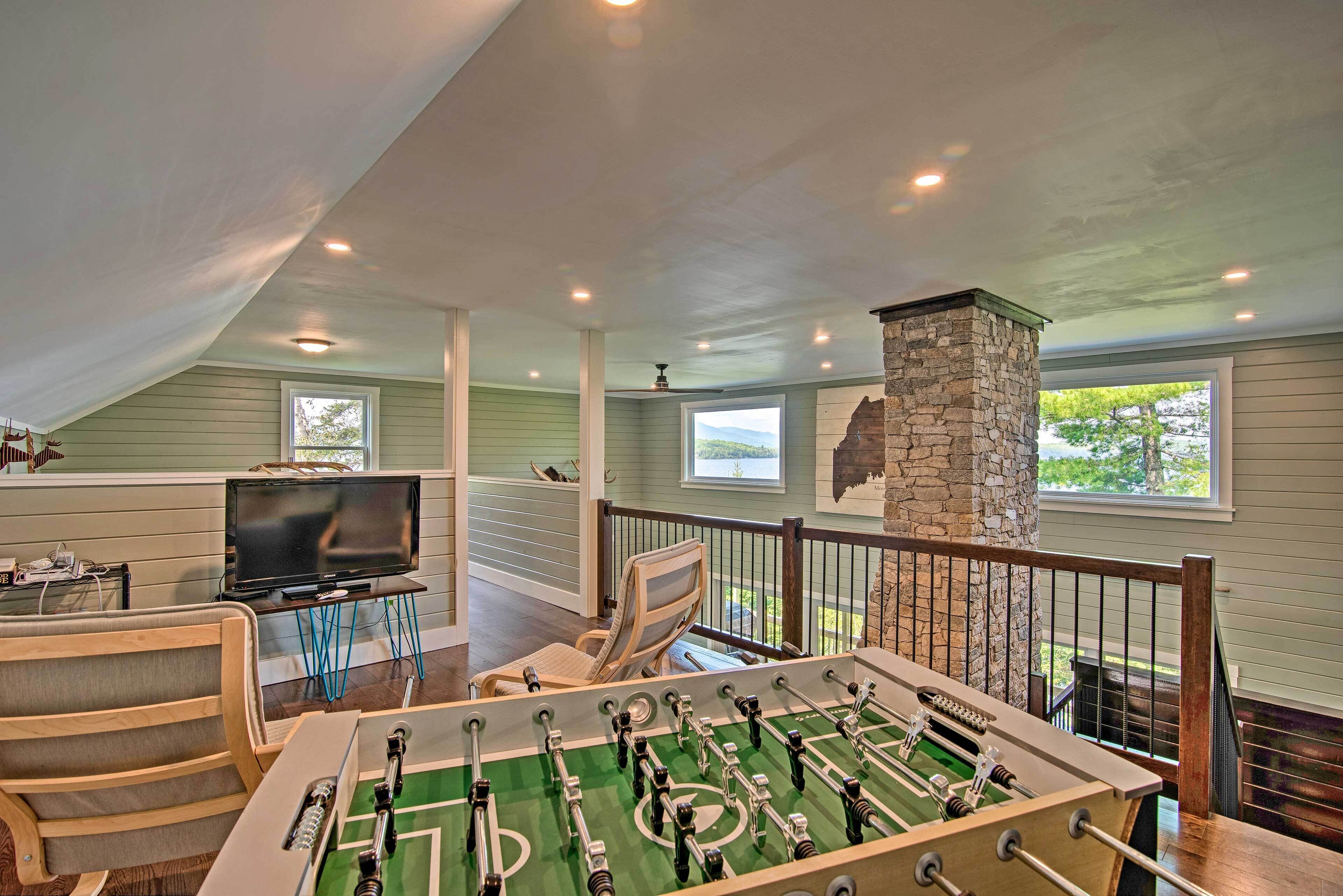 2-acre Lakefront Greenville Home w/ Cottage + Dock