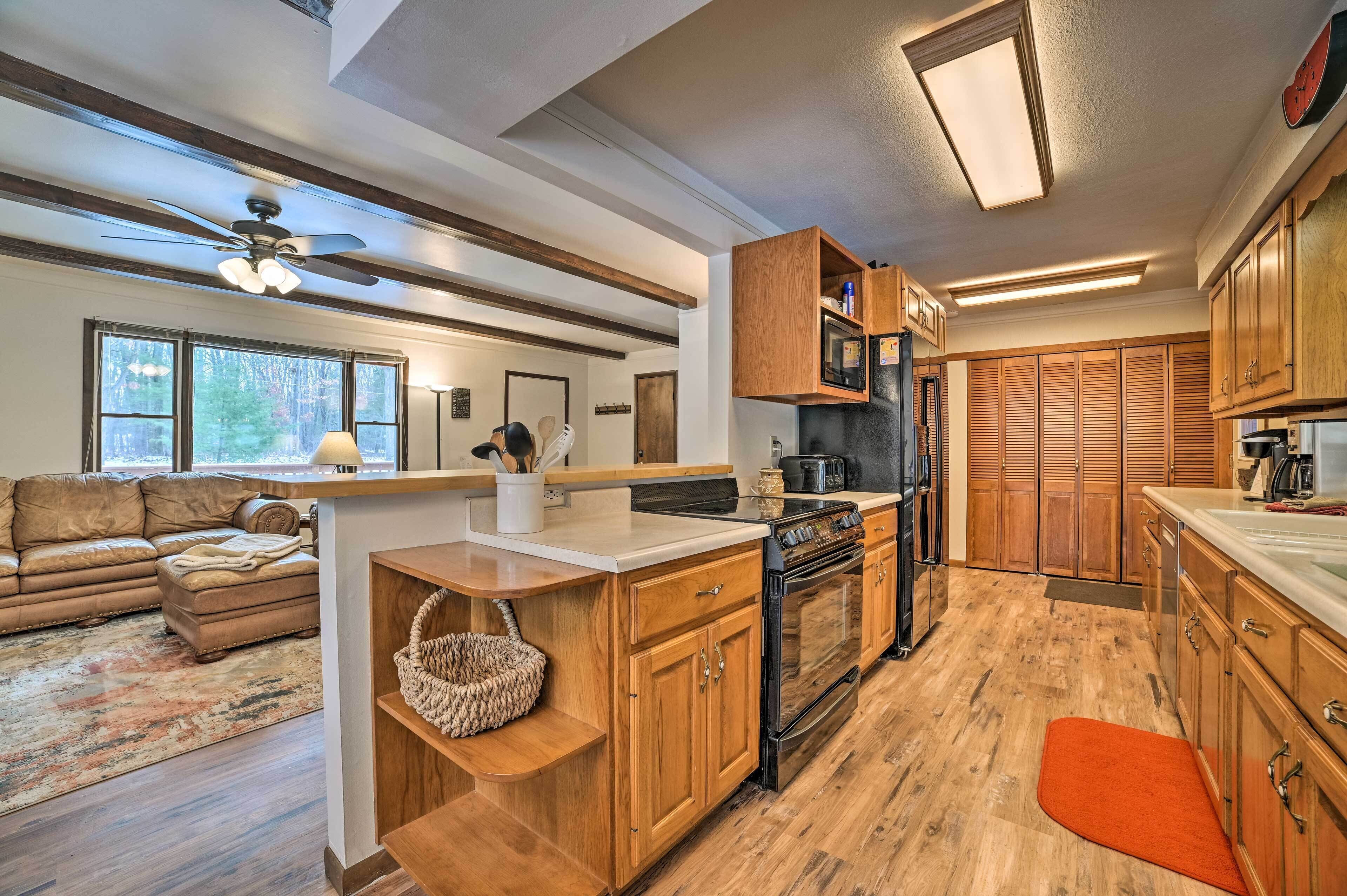 Houghton Lake Cottage Escape w/ Patio!