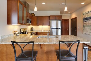 Apartment (3 Bedrooms) | Interior - Alluring Manson Lakeside Condo w/ Shared Pool! (Manson)