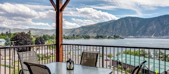 Alluring Manson Lakeside Condo w/ Shared Pool!