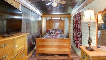 5 عدّة غرف نوم ومكواة/لوح كي وملاءات أسرّة