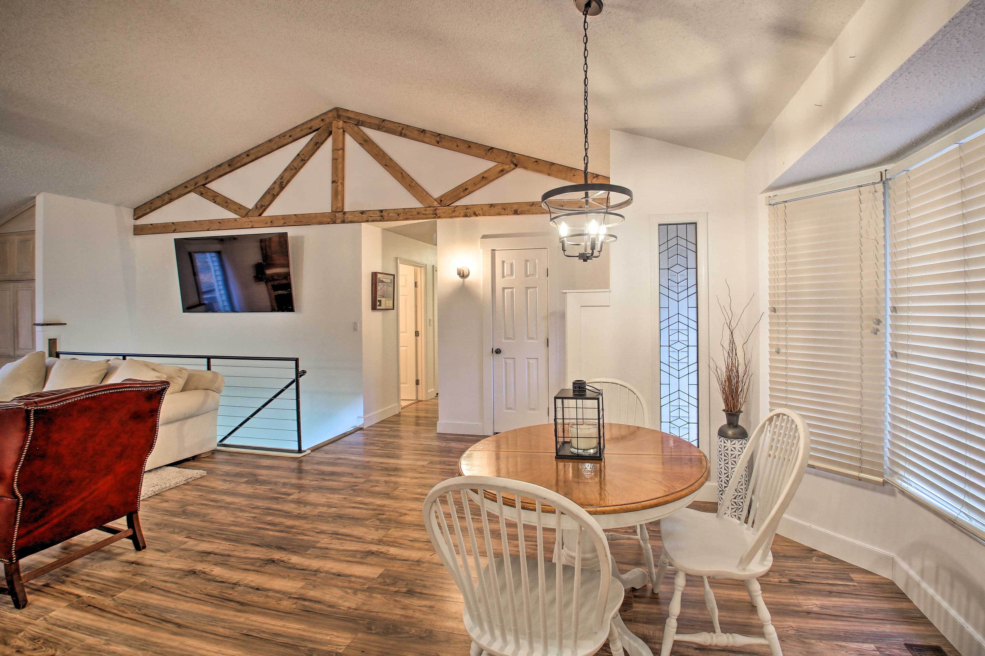 Hot Springs Village Retreat - 3 Miles to Lake