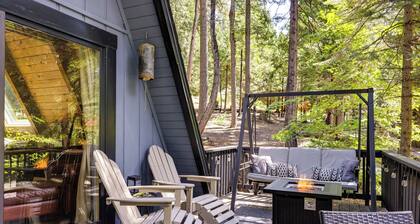 Decks, Grills + Fire Pit: Camp Connell Hideaway!
