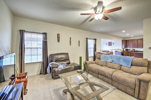 Interior - Greenwood Home: 15 Mi to Indianapolis! (Greenwood)