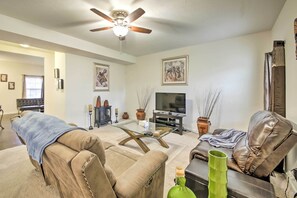 House (3 Bedrooms) | Interior - Greenwood Home: 15 Mi to Indianapolis! (Greenwood)