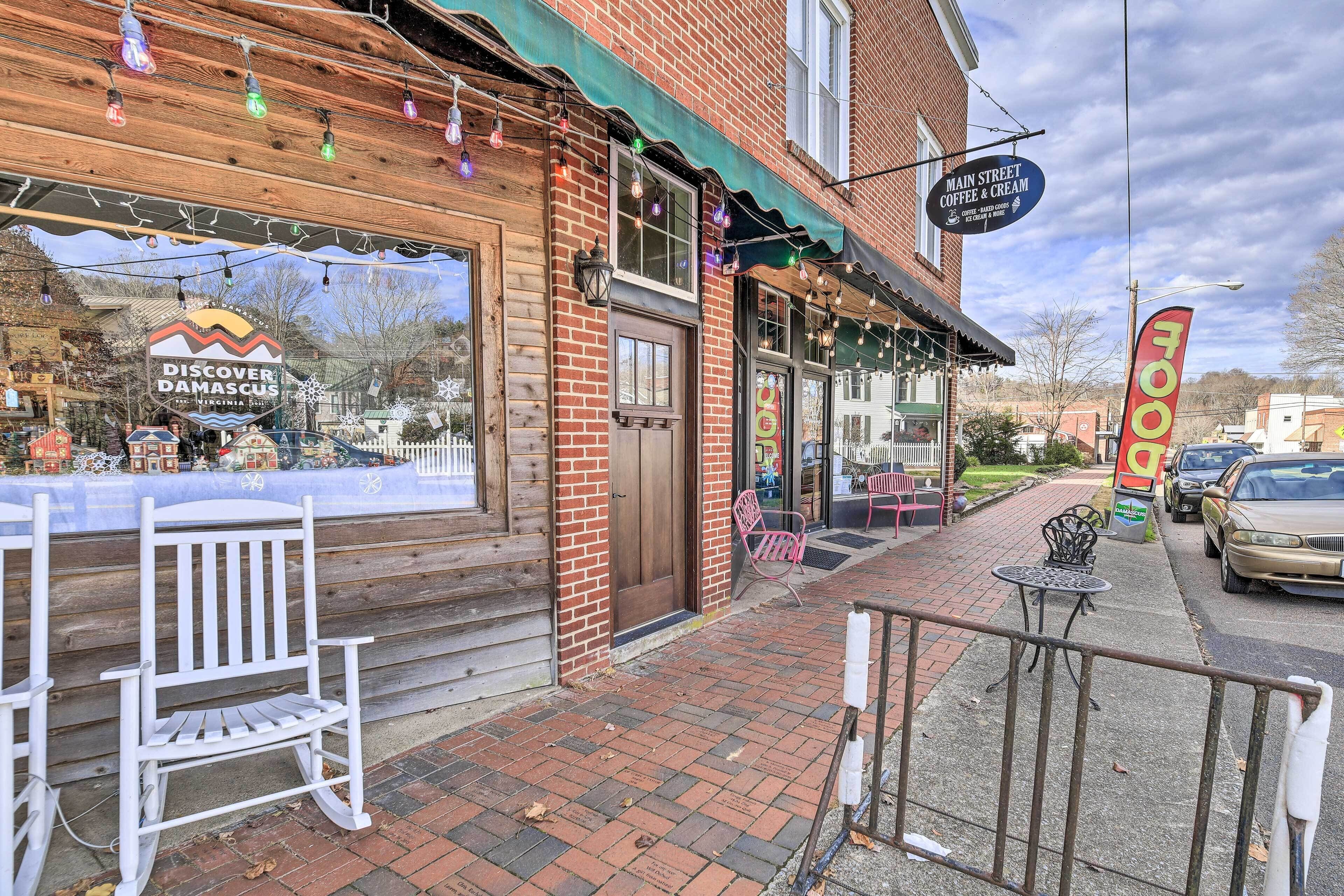 Comfy Damascus Apartment - Walkable Location