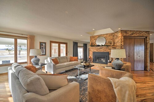 Charming Joliet Ranch House on a Working Farm