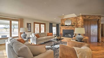 House (3 Bedrooms) | Front of property