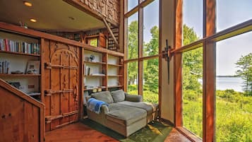 Cottage (3 Bedrooms) | Interior