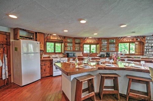 'dragonwood Castle' on Waterfront w/ Stunning View