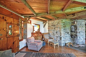 Cottage (3 Bedrooms) | Interior