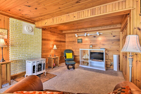 House (3 Bedrooms) | Interior - Epic Waterfront Wellesley Island Getaway! (Wellesley Island)