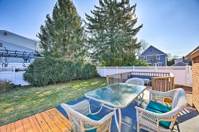 Glen Head Home w/ Yard ~ 28 Mi to NYC