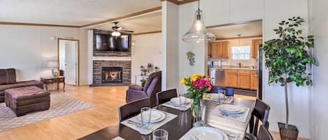 House (3 Bedrooms) | Interior