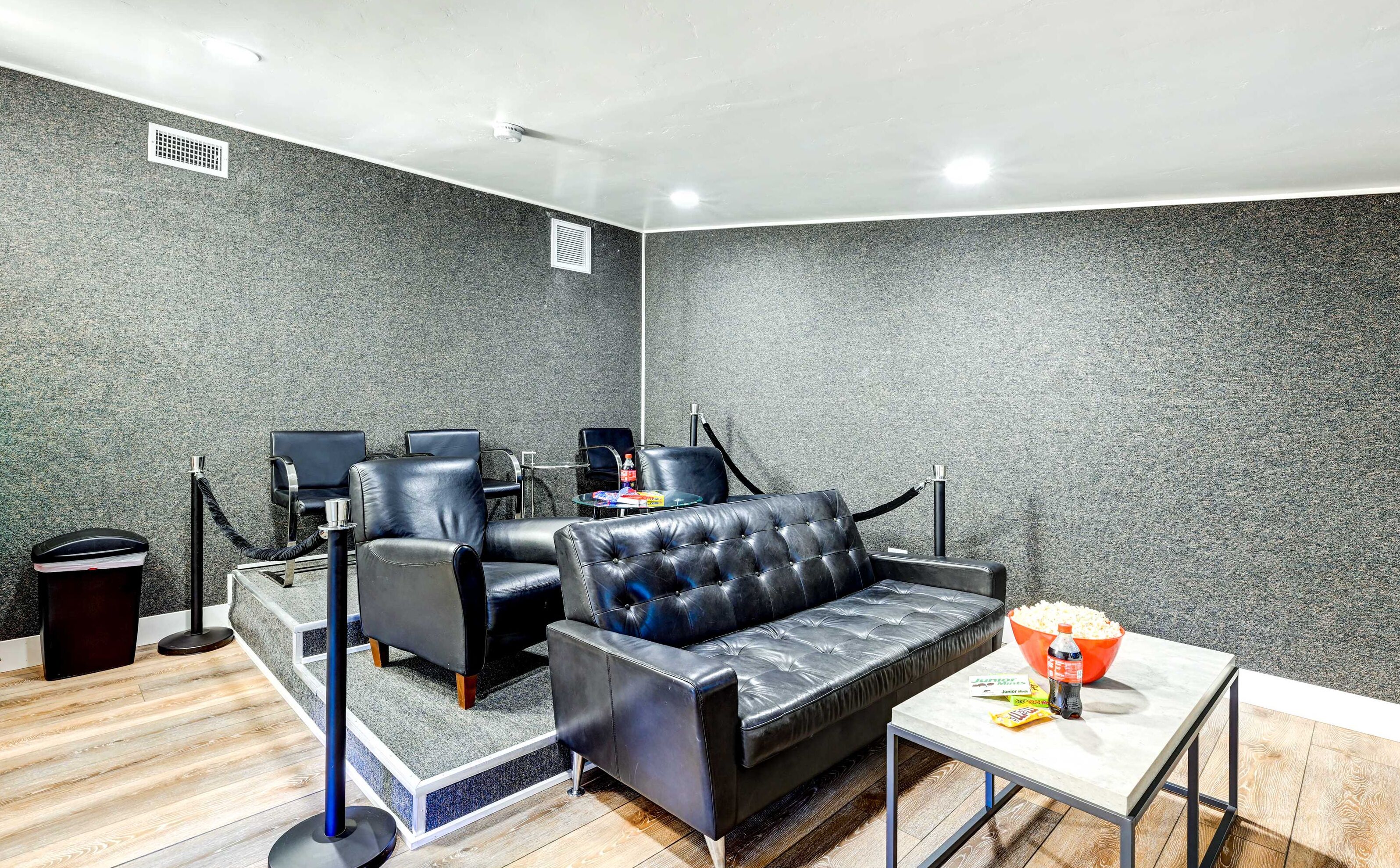 House (3 Bedrooms) | Front of property