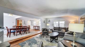 Cottage (4 Bedrooms) | Interior