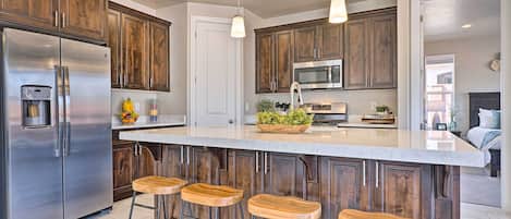 House (5 Bedrooms) | Interior