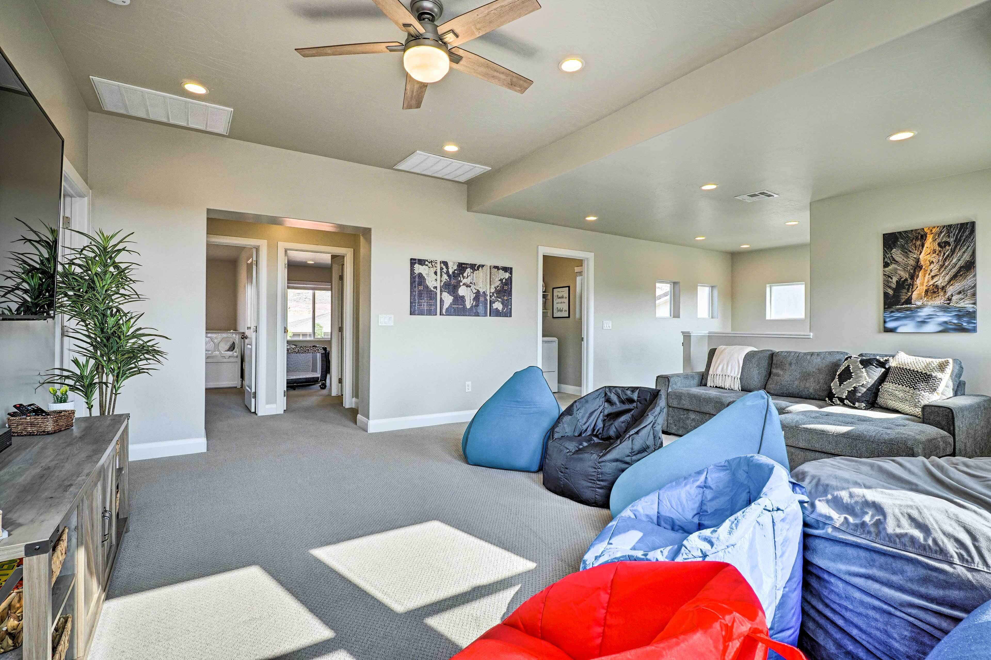 Bright Washington Home w/ Bike Trails On-site