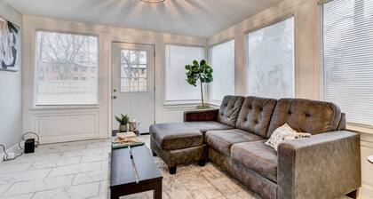 Luxurious Detroit Home - Walk to Golf & Park!