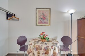 Apartment (0 Bedroom) | Interior - Loveland Vacation Rental: Pets Welcome (Loveland)