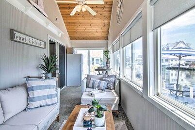 Fire Pit + Views: Canal-front Fenwick Island Home