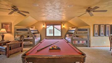 3 chambres, bureau, espace de travail pour ordinateurs portables