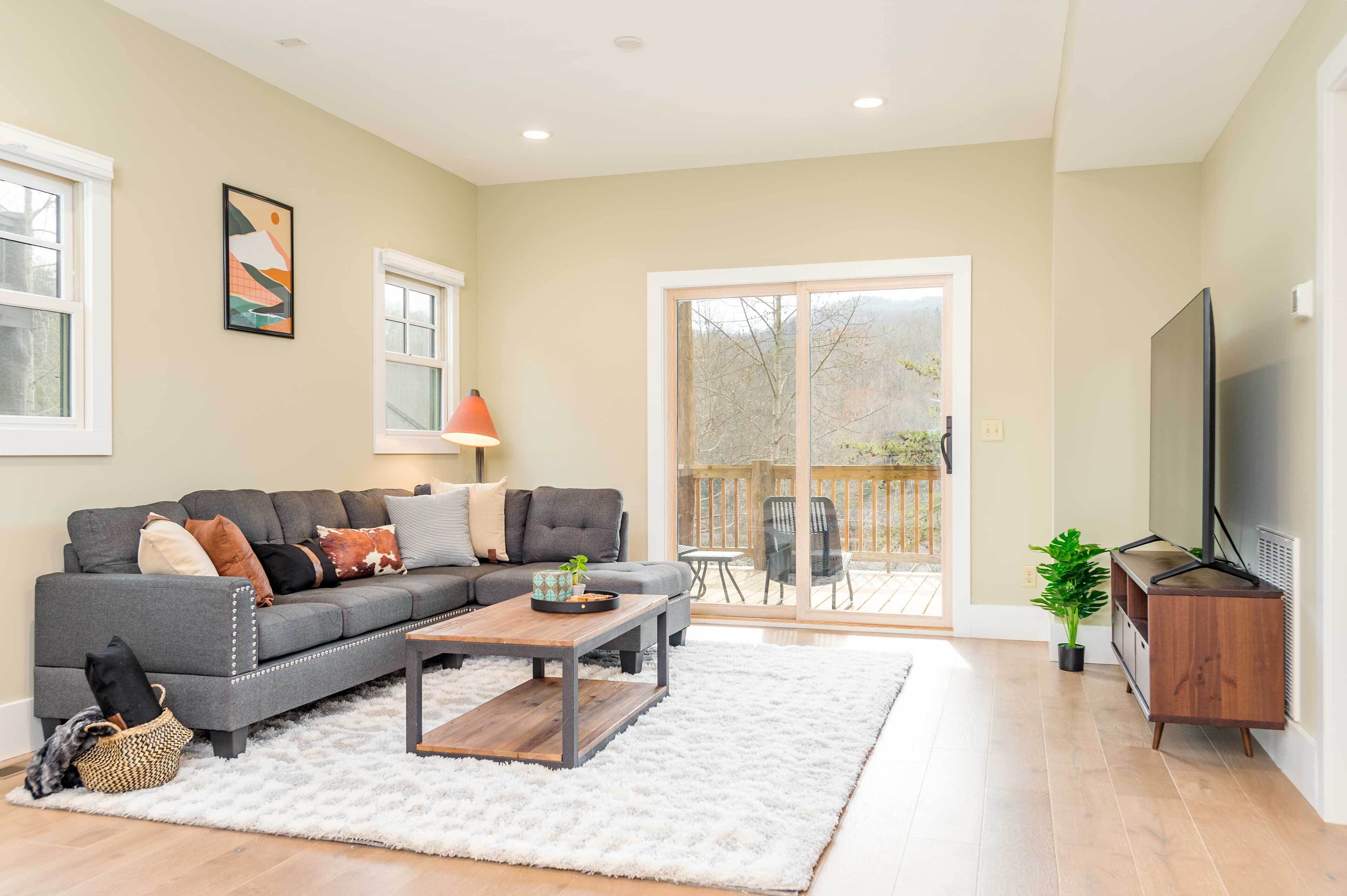 Cullowhee Home w/ Game Room, Wraparound Decks