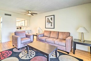 TV - Las Vegas Condo: Explore The Strip & Downtown (Las Vegas)