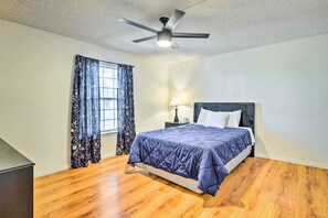 Căn hộ (2 Bedrooms) | 2 phòng ngủ, bộ trải giường 