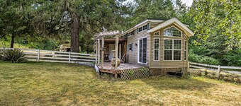 Cozy Gig Harbor Cottage ~ 2 Mi to Case Inlet!