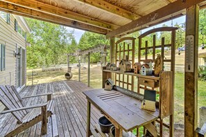 Cottage (1 Bedroom) | Interior - Cozy Gig Harbor Cottage ~ 2 Mi to Case Inlet! (Gig Harbor)