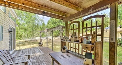 Cozy Gig Harbor Cottage ~ 2 Mi to Case Inlet!
