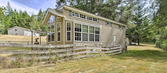 Cozy Gig Harbor Cottage ~ 2 Mi to Case Inlet!