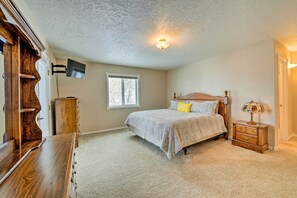 Room - Family-friendly Driggs House w/ Deck + Views (Tetonia)