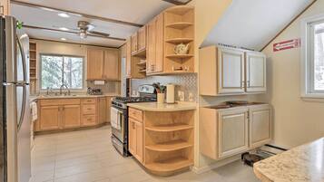 Rumah (6 Bedrooms) | Interior