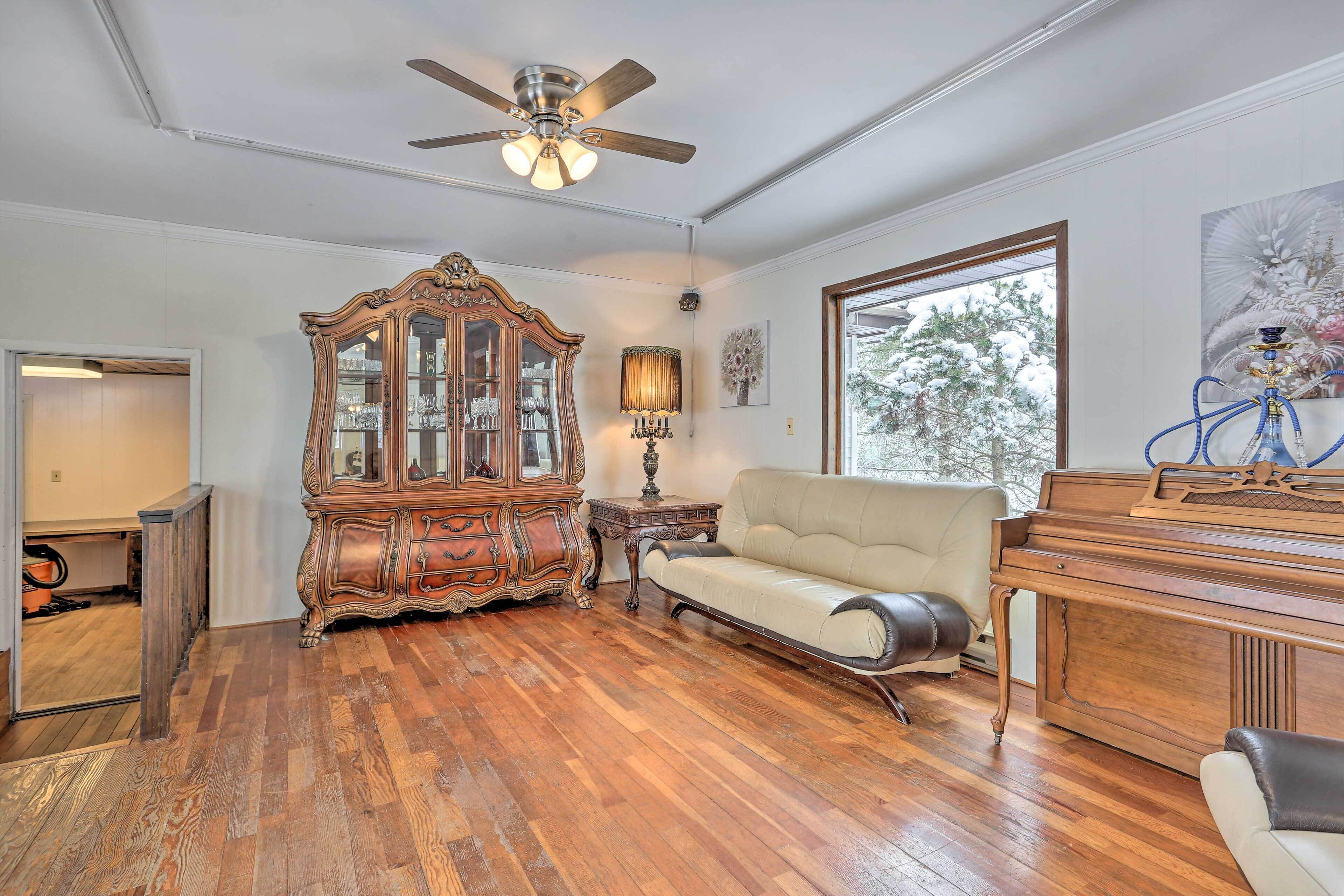 Large Greeley House w/ 2 Game Rooms + Yard!