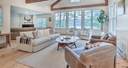 Lakefront Family Retreat: Skiing & Mountain Biking