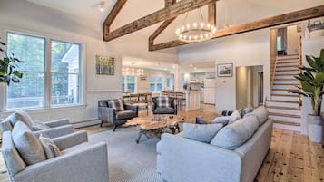 House (5 Bedrooms) | Front of property