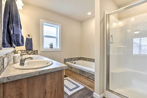 House (3 Bedrooms) | Interior - Gypsum Home w/ Patio: Between Glenwood & Vail (Gypsum)