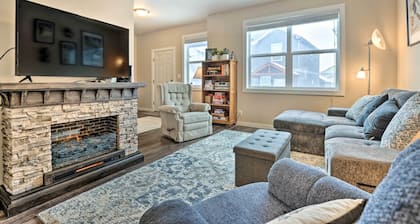 Gypsum Home w/ Patio: Between Glenwood & Vail