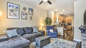 House (3 Bedrooms) | Front of property