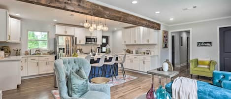 House (4 Bedrooms) | Interior