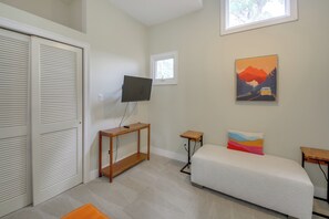 House (3 Bedrooms) | Interior - Boat Dock, Personal Watercraft: Lake Hamilton Home (Hot Springs)