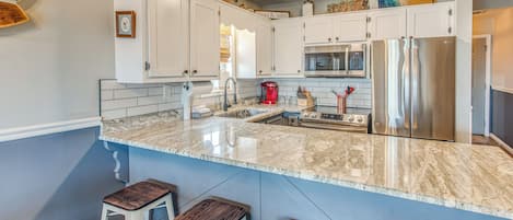 House (3 Bedrooms) | Interior