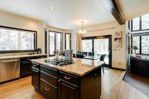 บ้านพัก (4 Bedrooms) | ภายใน